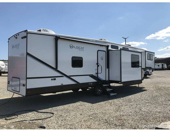 2024 Wildcat One 35FL Fifth Wheel at 72 West Motors and RVs STOCK# 004750 Photo 6