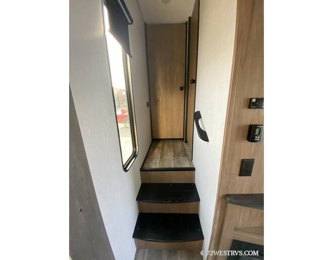 2024 Cherokee Wolf Pack Toy Hauler 365PACK16 Fifth Wheel at 72 West Motors and RVs STOCK# 222804 Photo 9