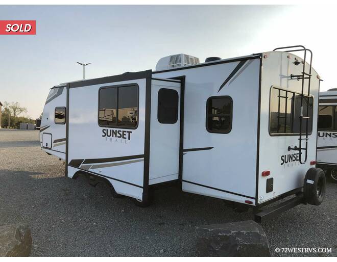 2024 CrossRoads RV Sunset Trail Super Lite 258RD Travel Trailer at 72 West Motors and RVs STOCK# 350158 Photo 5