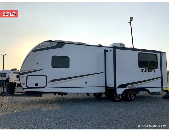 2024 CrossRoads RV Sunset Trail Super Lite 258RD Travel Trailer at 72 West Motors and RVs STOCK# 350158 Photo 6