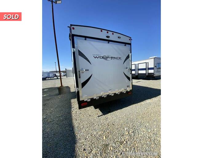 2024 Cherokee Wolf Pack Toy Hauler 32PACK13 Travel Trailer at 72 West Motors and RVs STOCK# 222534 Photo 4