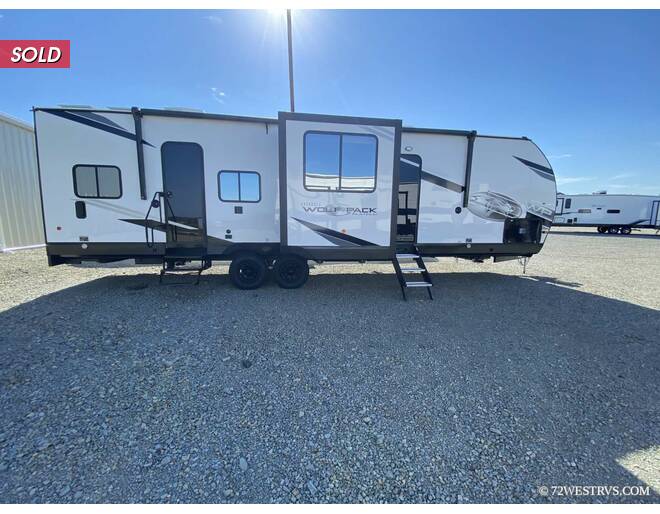 2024 Cherokee Wolf Pack Toy Hauler 32PACK13 Travel Trailer at 72 West Motors and RVs STOCK# 222534 Photo 5
