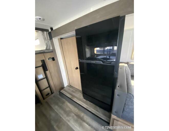 2024 Cherokee Grey Wolf 26BRB Travel Trailer at 72 West Motors and RVs STOCK# 088724 Photo 11
