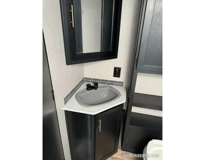 2021 Cherokee Grey Wolf 26MBRRBL Black Label Travel Trailer at 72 West Motors and RVs STOCK# 071419U Photo 10
