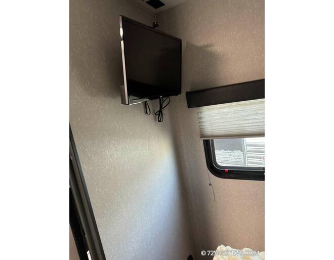 2021 Cherokee Grey Wolf 26MBRRBL Black Label Travel Trailer at 72 West Motors and RVs STOCK# 071419U Photo 12
