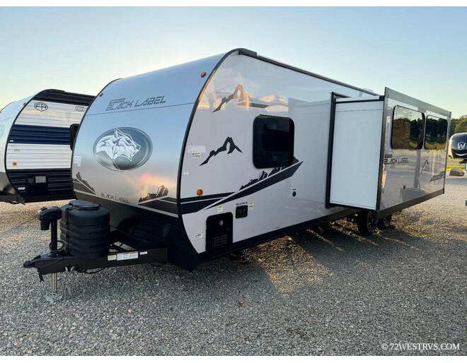 2024 Cherokee Grey Wolf 26LKBL Black Label Travel Trailer at 72 West Motors and RVs STOCK# 090586 Photo 6