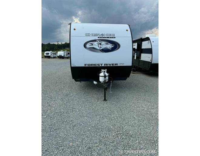 2025 Cherokee Wolf Pup 16FQW Travel Trailer at 72 West Motors and RVs STOCK# 034558 Photo 2