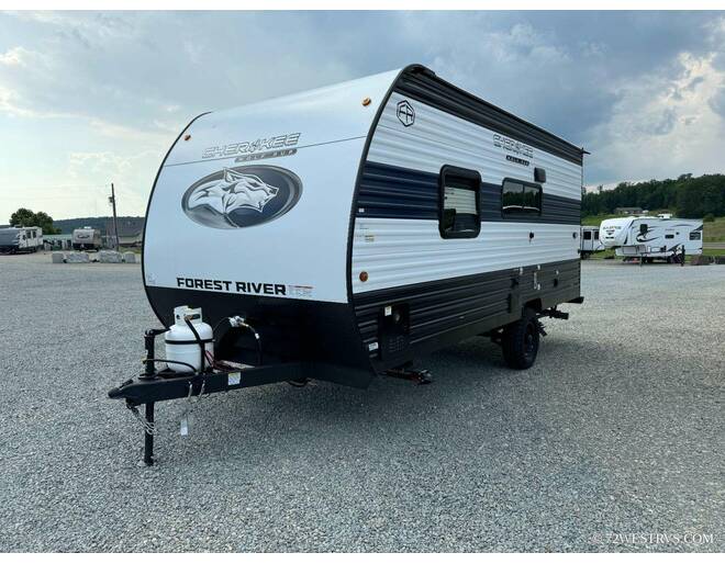 2025 Cherokee Wolf Pup 16FQW Travel Trailer at 72 West Motors and RVs STOCK# 034558 Photo 4