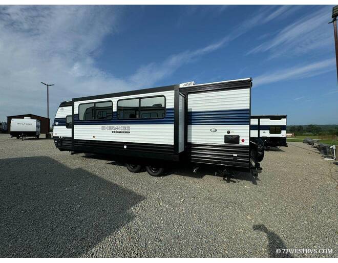 2025 Cherokee Grey Wolf 26LK Travel Trailer at 72 West Motors and RVs STOCK# 091164 Photo 17