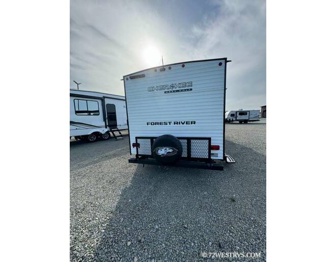 2025 Cherokee Grey Wolf 26DBH Travel Trailer at 72 West Motors and RVs STOCK# 091293 Photo 6