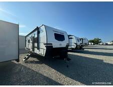 2025 Surveyor Legend 204MKLE Travel Trailer at 72 West Motors and RVs STOCK# 049318