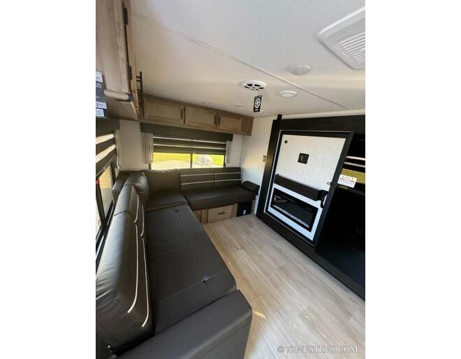 2025 Cherokee Grey Wolf 27LH Travel Trailer at 72 West Motors and RVs STOCK# 164655 Photo 6