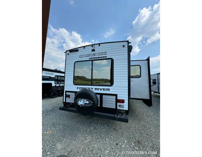 2025 Cherokee Wolf Den 274WK Travel Trailer at 72 West Motors and RVs STOCK# 164826 Photo 3