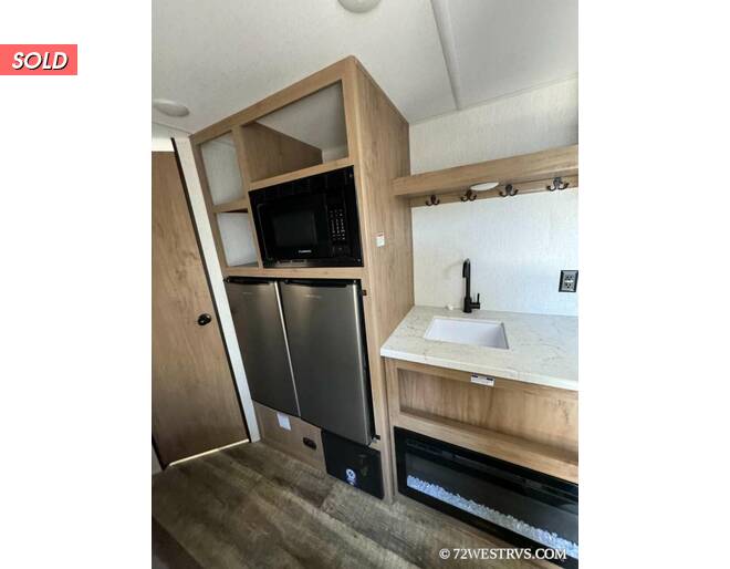 2024 Cherokee Grey Wolf Wolf Den 26EV Travel Trailer at 72 West Motors and RVs STOCK# 088544 Photo 6