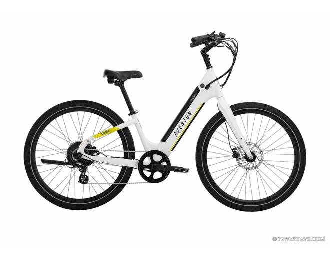 2024 Pace 500.3 Step-Through Ebike e-Bike at 72 West Motors and RVs STOCK# 023708 Exterior Photo