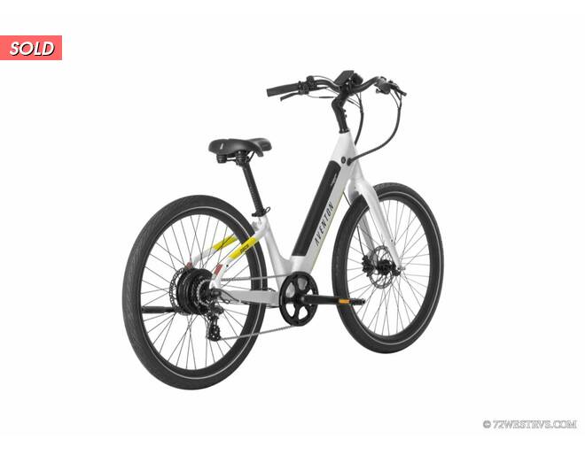 2024 Pace 500.3 Step-Through Ebike e-Bike at 72 West Motors and RVs STOCK# 023708 Photo 4