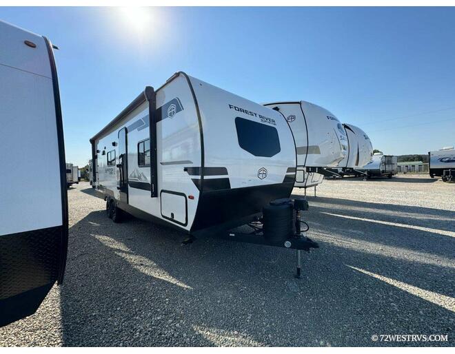 2025 Surveyor Legend 252RBLE Travel Trailer at 72 West Motors and RVs STOCK# 049418 Photo 2