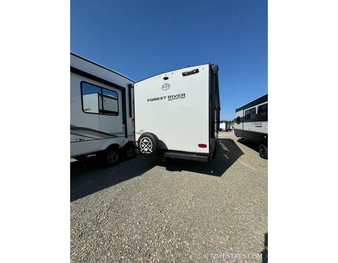 2025 Surveyor Legend 252RBLE Travel Trailer at 72 West Motors and RVs STOCK# 049418 Photo 4