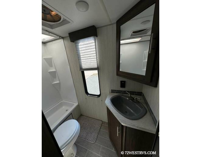 2020 Cherokee 264DBH Travel Trailer at 72 West Motors and RVs STOCK# 141166U Photo 17