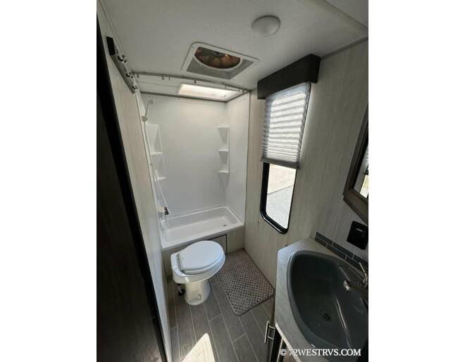 2020 Cherokee 264DBH Travel Trailer at 72 West Motors and RVs STOCK# 141166U Photo 7