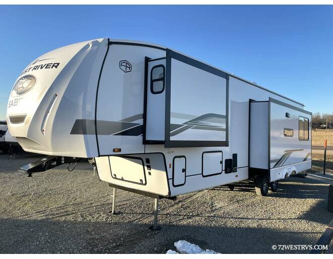 2025 Sabre 33RLP Fifth Wheel at 72 West Motors and RVs STOCK# 115187 Photo 3