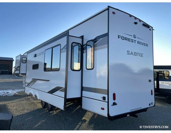 2025 Sabre 33RLP Fifth Wheel at 72 West Motors and RVs STOCK# 115187 Photo 4