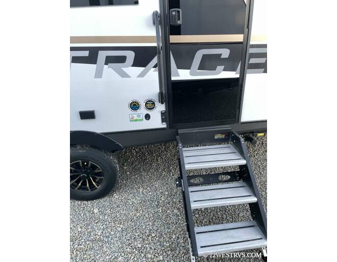 2025 Prime Time Tracer Touring Edition 190RB Travel Trailer at 72 West Motors and RVs STOCK# 525799 Photo 6